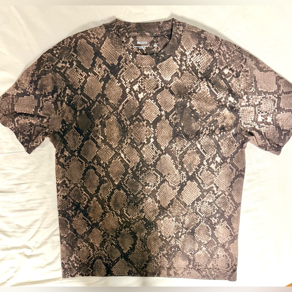Men’s Hollister Snake Print Shirt
